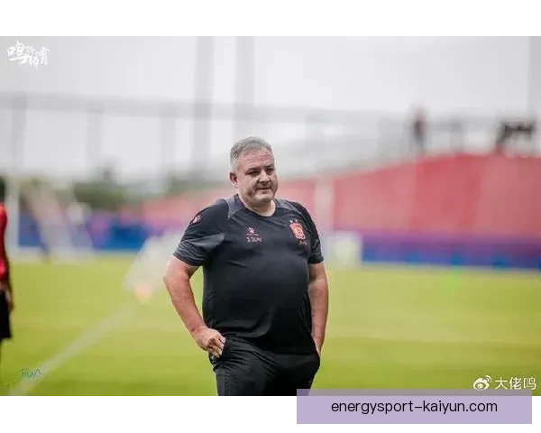 广州队主帅萨尔瓦多近期状态回暖，球队竞争力增强值得关注