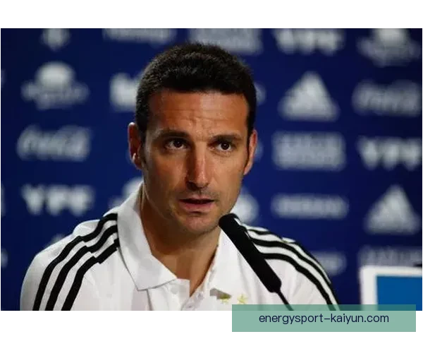 斯卡洛尼战术成功案例延续，阿根廷国脚表现稳健引关注